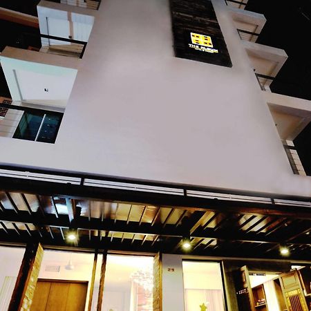 The Album Hotel Patong Экстерьер фото