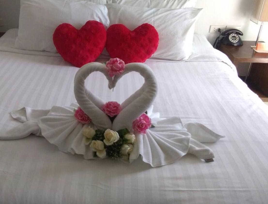 The Album Hotel Patong Экстерьер фото