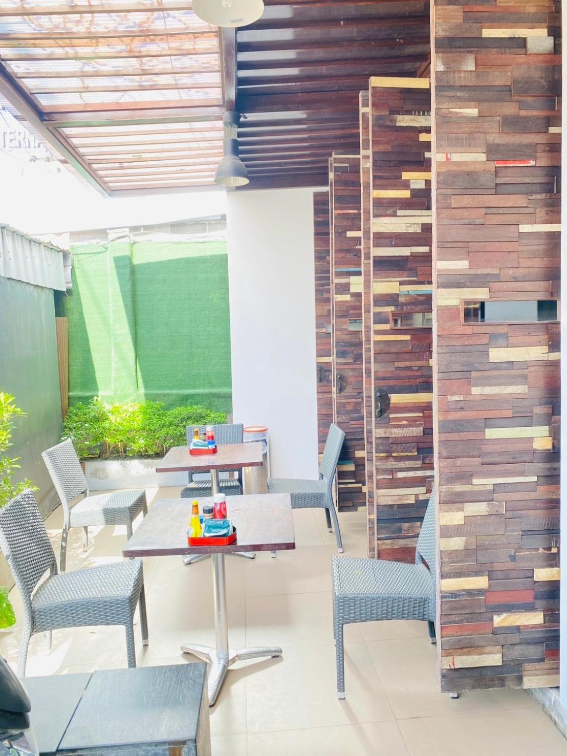 The Album Hotel Patong Экстерьер фото
